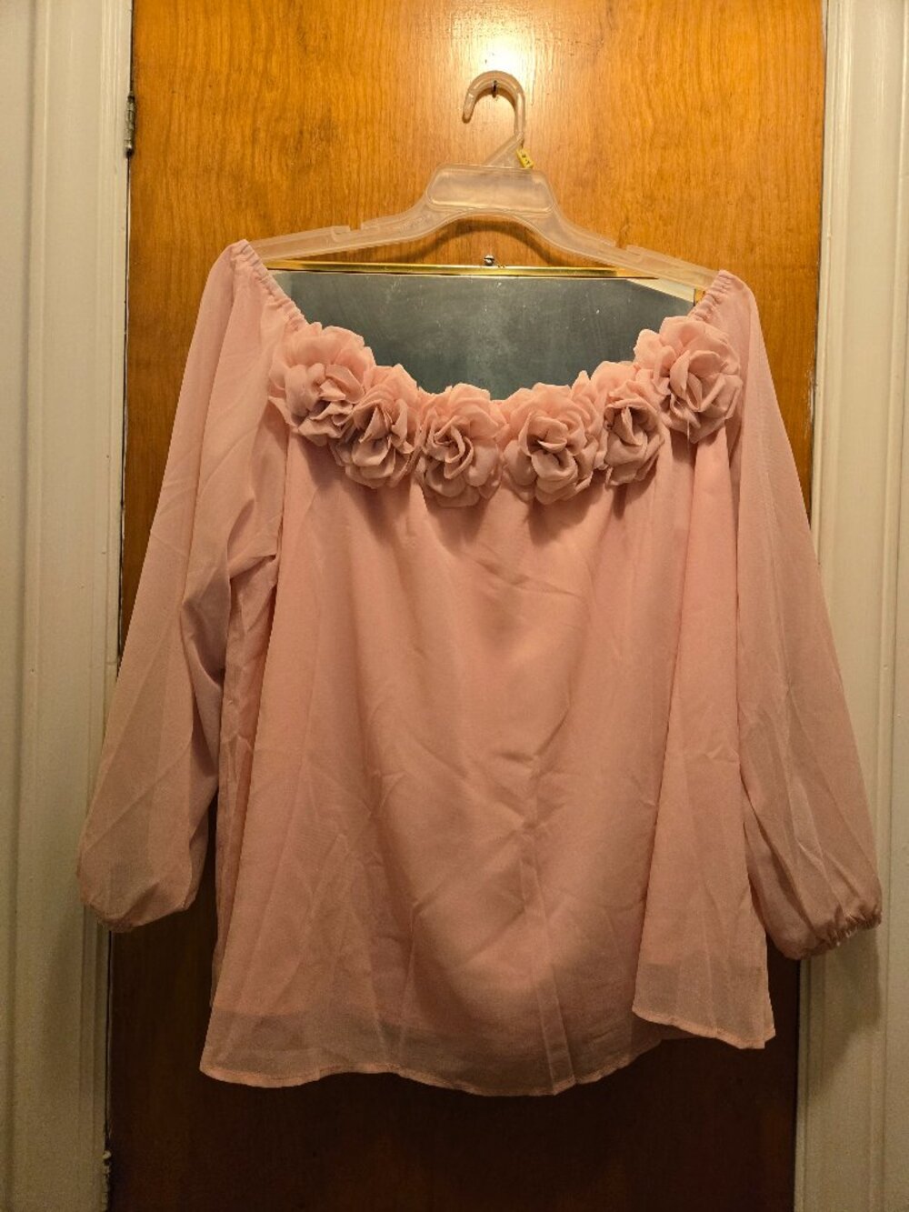 Rosette off-the-shoulder pink top NWOT 1X